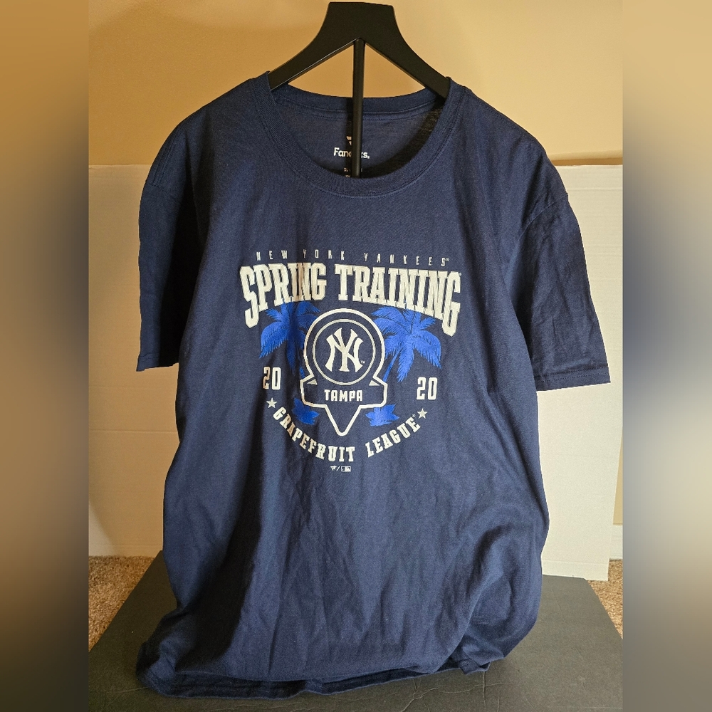 Official MLB New York Yankees  Spring Training TAMPA T-Shirt Men XL NWT